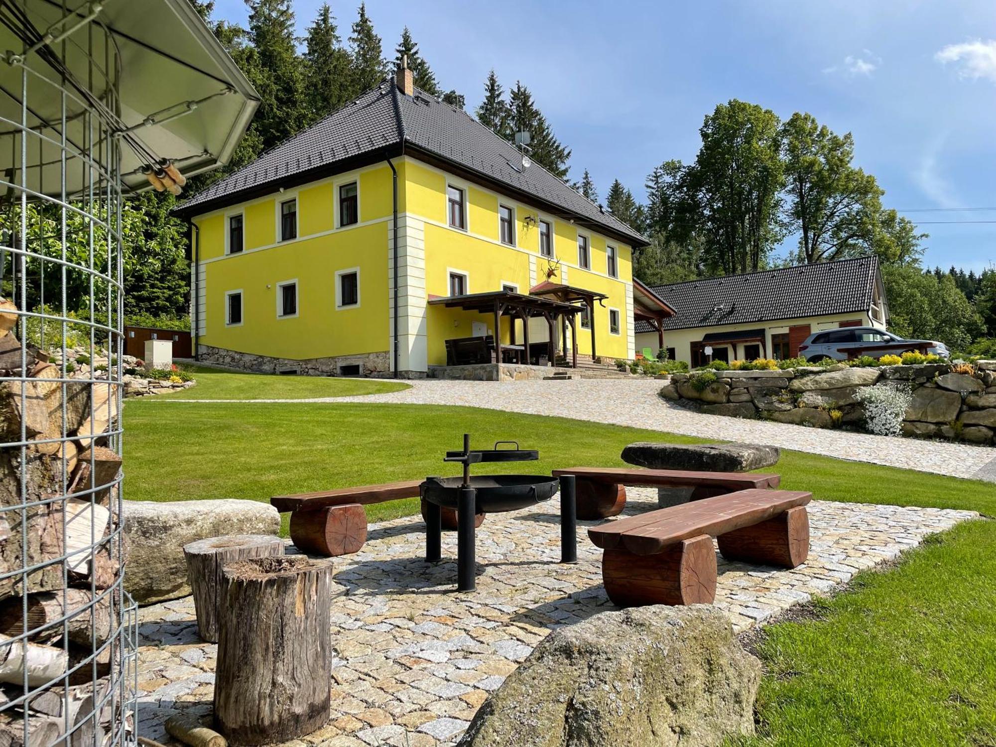 Apartmany Hajovna Lipno Loucovice Bagian luar foto